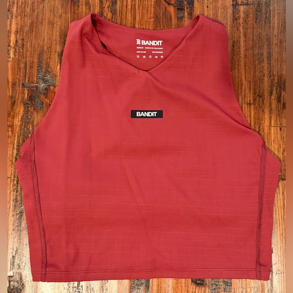 Bandit Women’s cherry aurora gridlock race crop